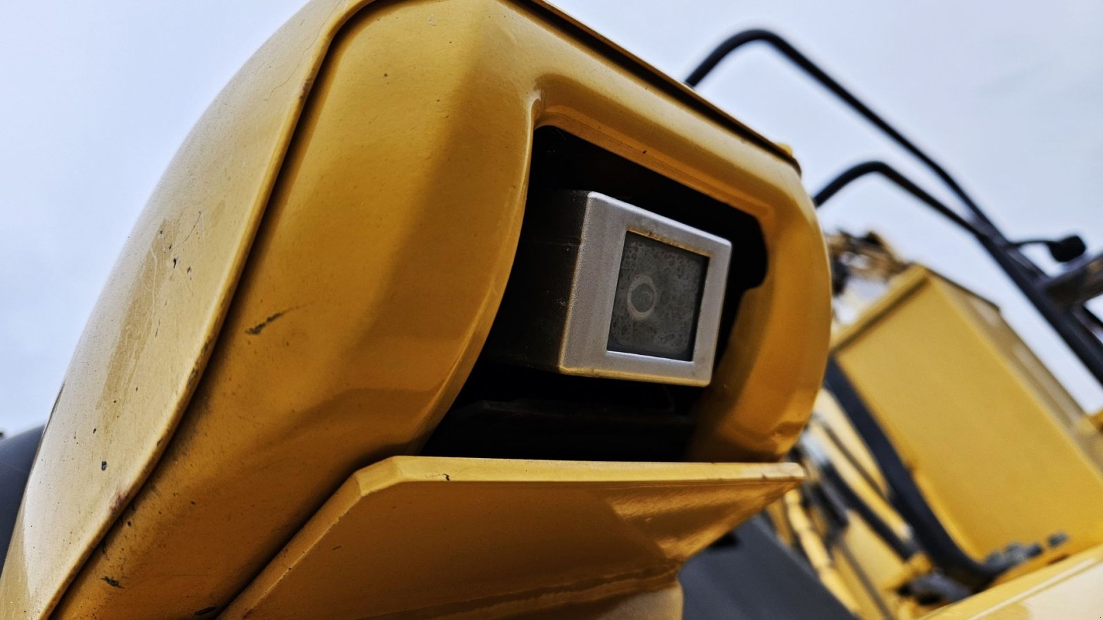 Bagger of the type Komatsu HB215LC-2 / Rotortilt med klo / Leica 3D / Skovlsæt / Hybrid, Gebrauchtmaschine in Arden (Picture 14)
