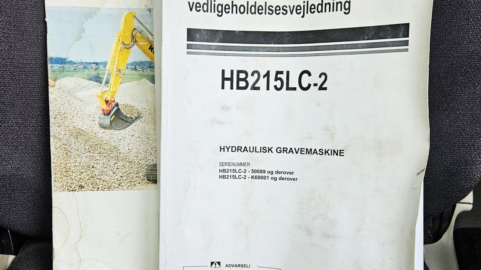 Bagger of the type Komatsu HB215LC-2 / Rotortilt med klo / Leica 3D / Skovlsæt / Hybrid, Gebrauchtmaschine in Arden (Picture 24)