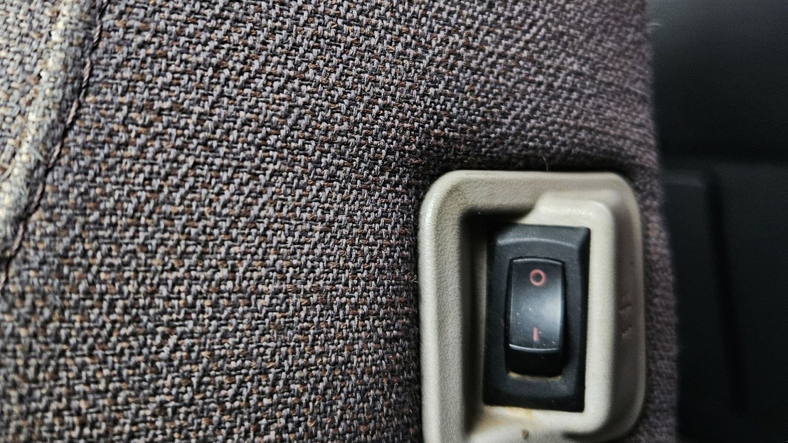 Bagger of the type Komatsu HB215LC-2 / Rotortilt med klo / Leica 3D / Skovlsæt / Hybrid, Gebrauchtmaschine in Arden (Picture 22)