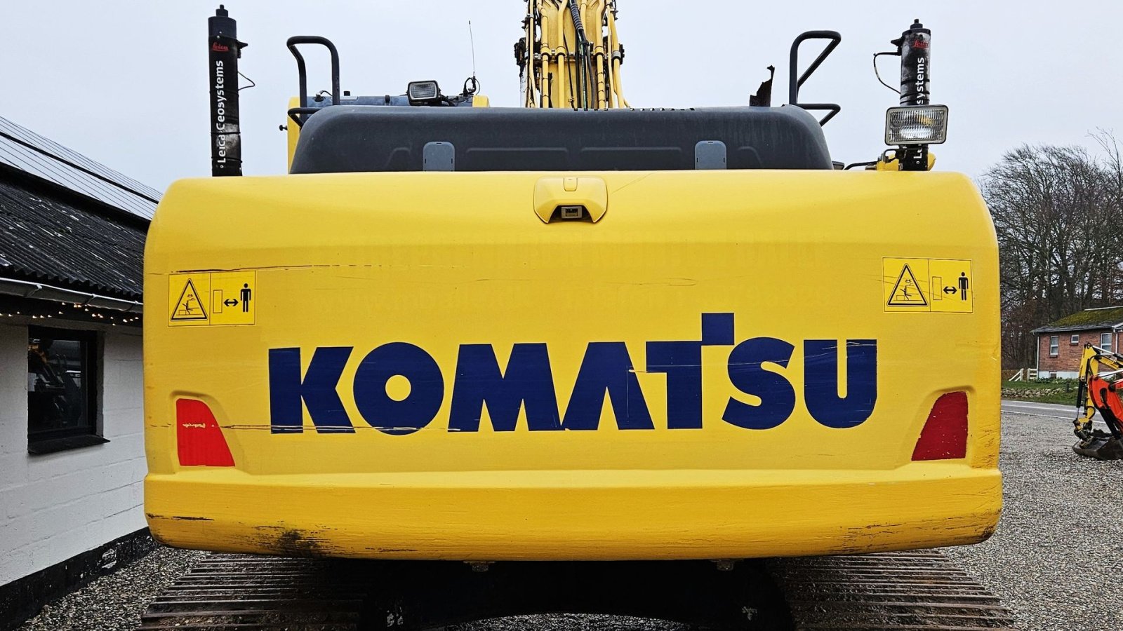 Bagger of the type Komatsu HB215LC-2 / Rotortilt med klo / Leica 3D / Skovlsæt / Hybrid, Gebrauchtmaschine in Arden (Picture 7)