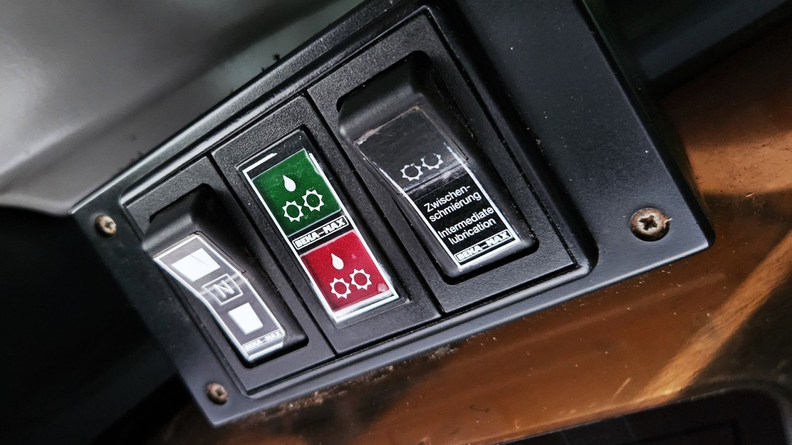 Bagger of the type Komatsu HB215LC-2 / Rotortilt med klo / Leica 3D / Skovlsæt / Hybrid, Gebrauchtmaschine in Arden (Picture 20)