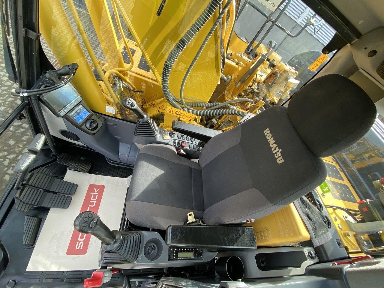 Bagger des Typs Komatsu HB215LC-3, Gebrauchtmaschine in Skive (Bild 3)