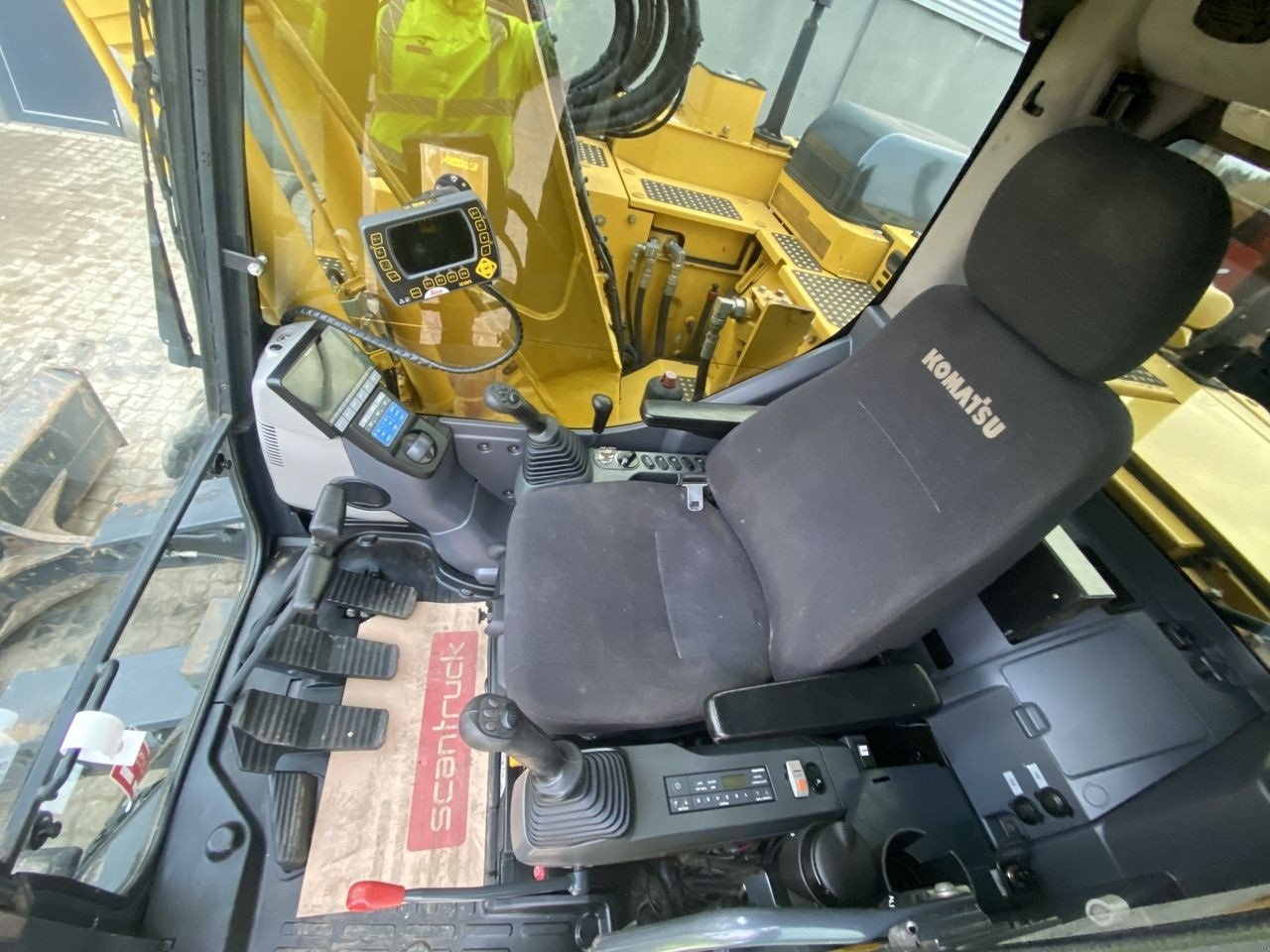 Bagger van het type Komatsu PC138US-11, Gebrauchtmaschine in Skive (Foto 3)