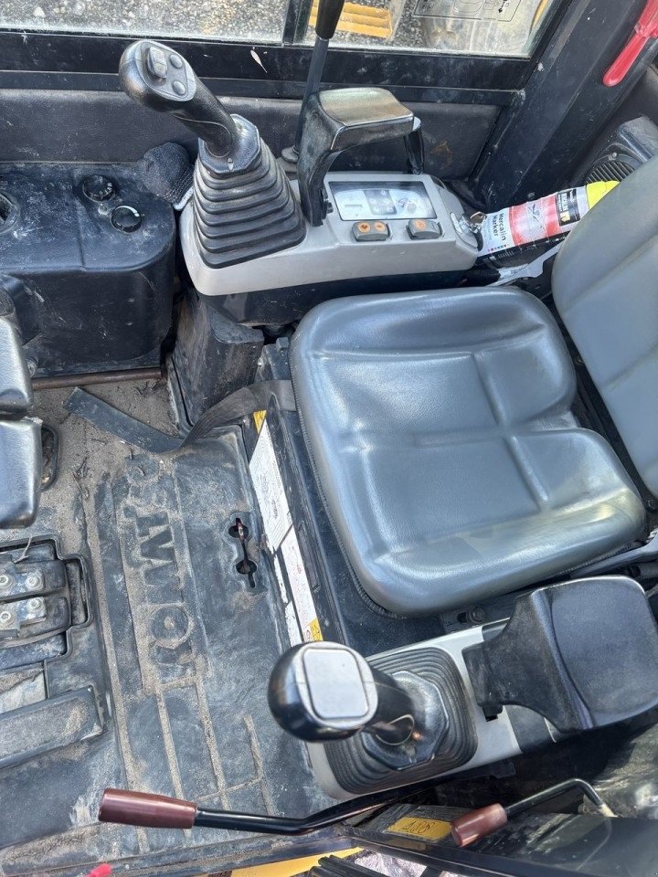 Bagger of the type Komatsu PC16R-3HS PROP, Gebrauchtmaschine in Skive (Picture 3)