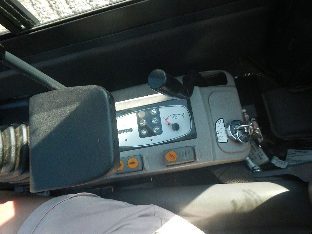 Bagger of the type Komatsu PC16R-3HS, Gebrauchtmaschine in Aabenraa (Picture 15)