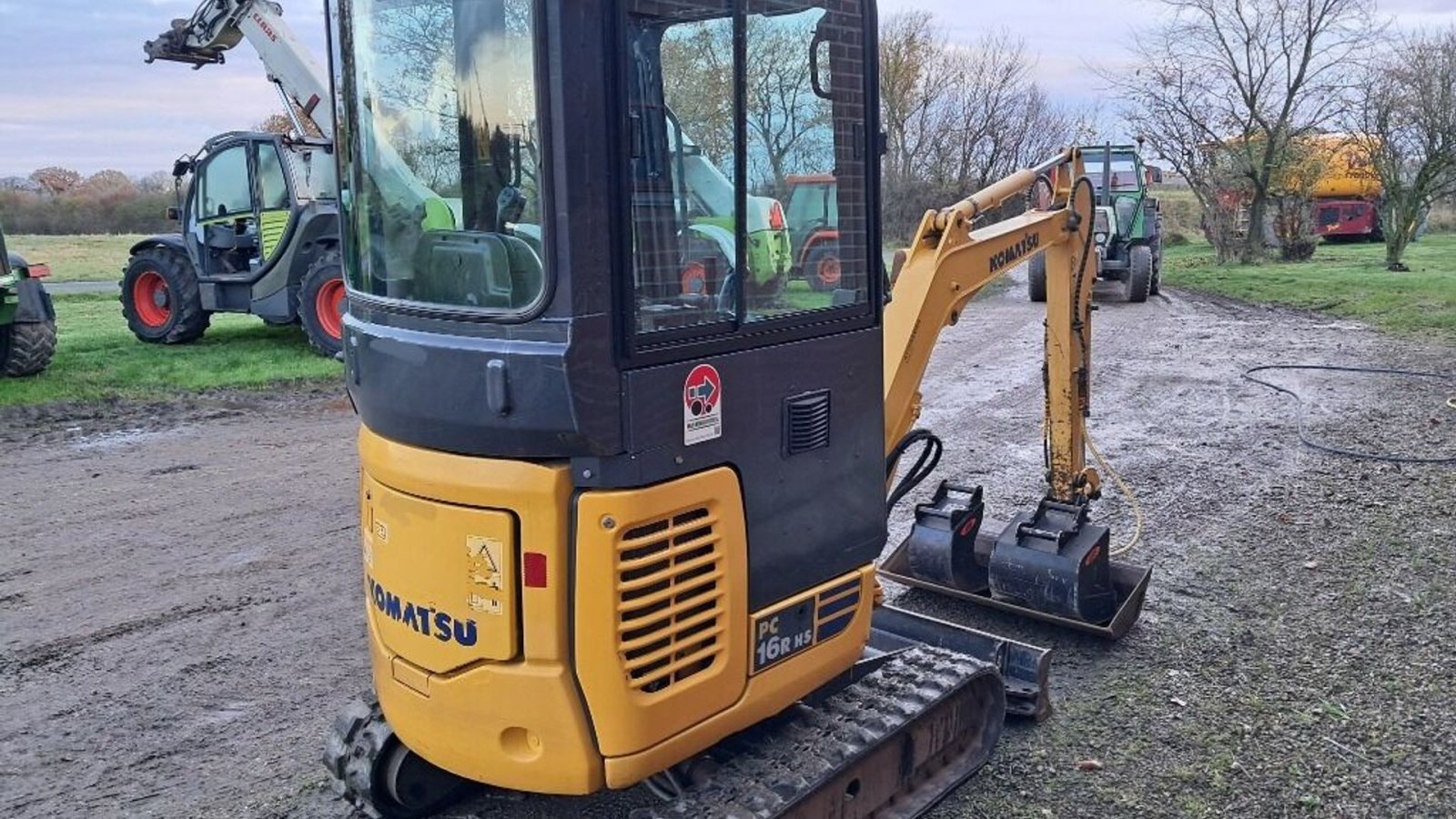 Bagger typu Komatsu PC16R-3HS, Gebrauchtmaschine v Rødovre (Obrázek 4)
