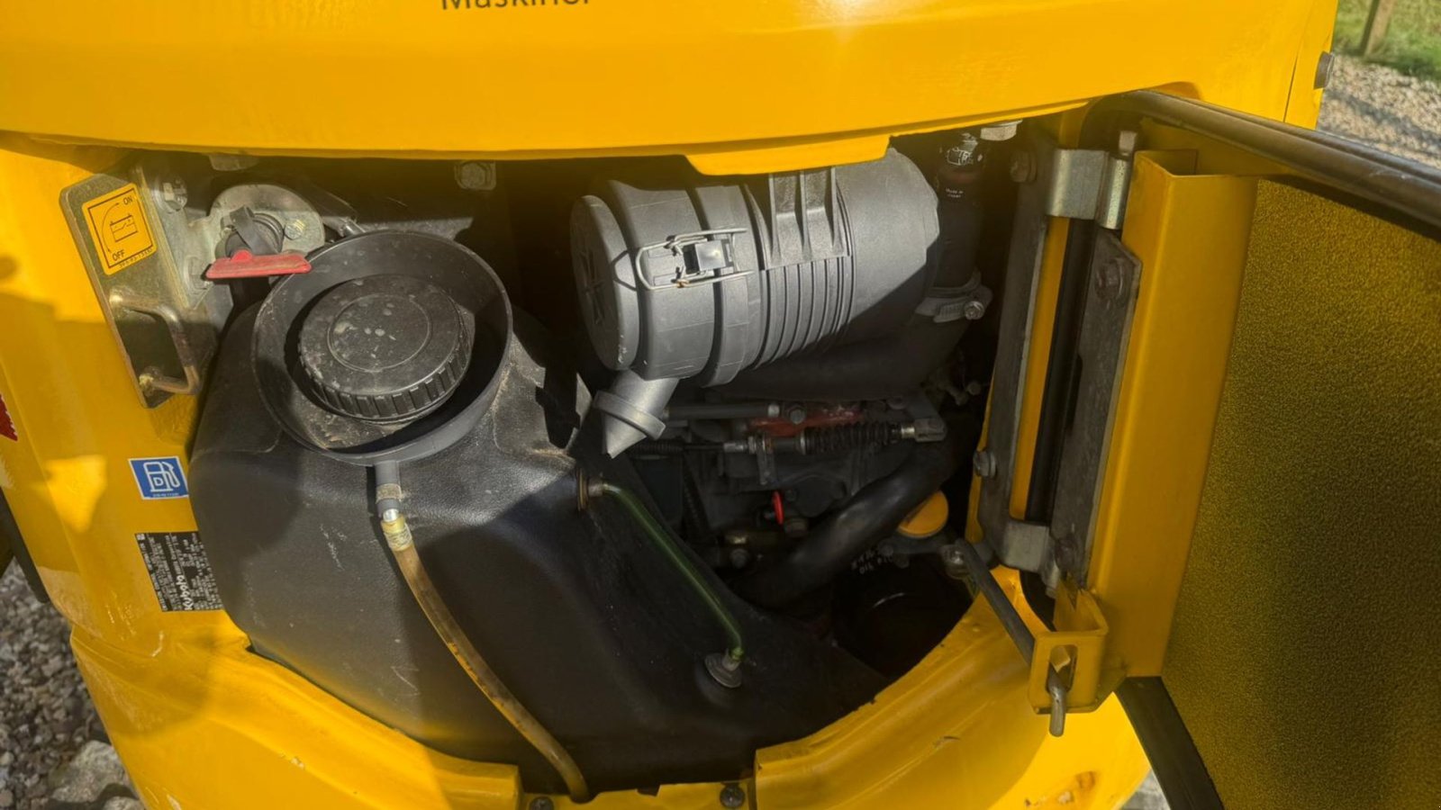 Bagger typu Komatsu PC16R-3HS, Gebrauchtmaschine v Nykøbing Mors (Obrázek 5)