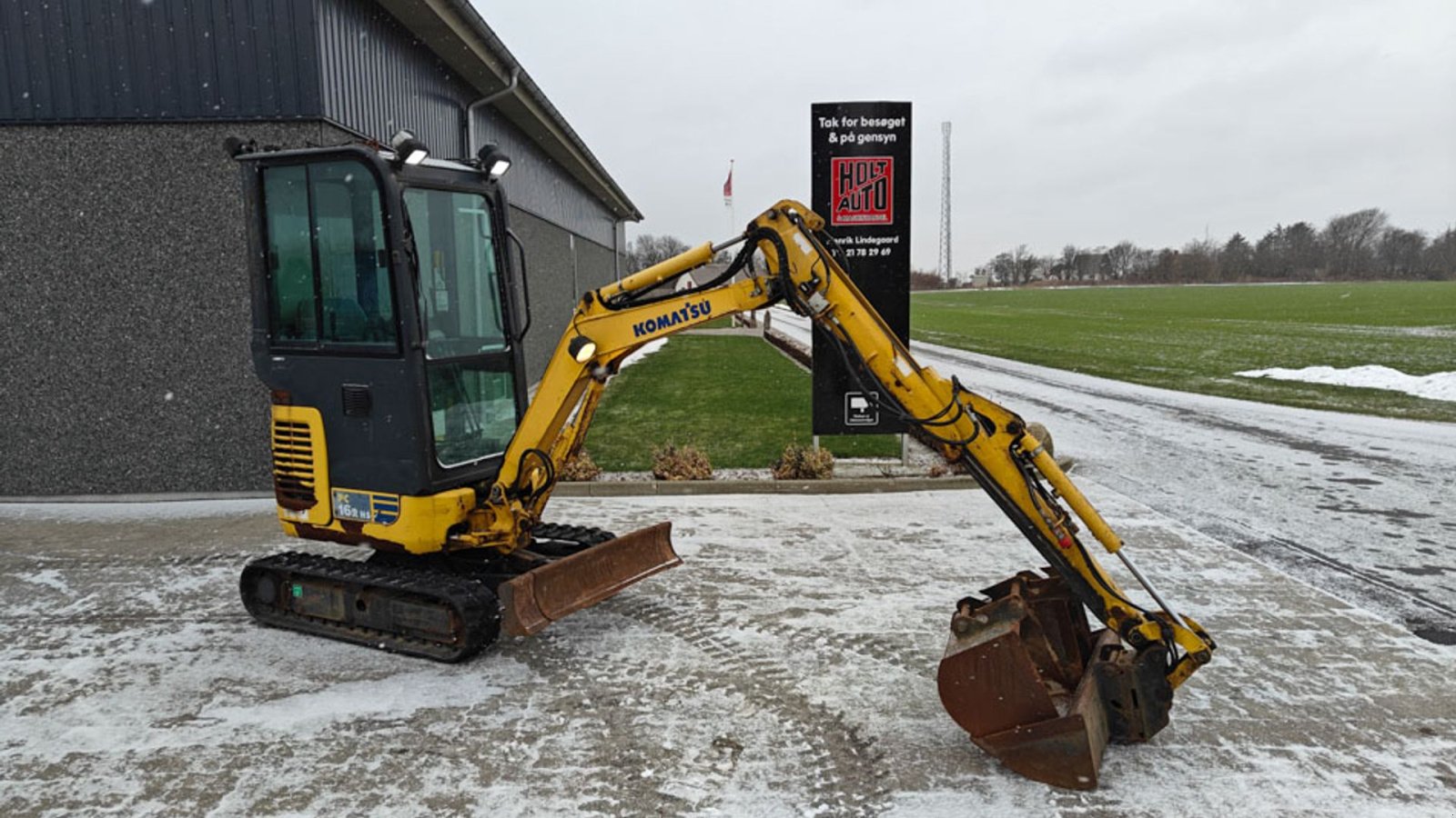 Bagger del tipo Komatsu PC16RHS, Gebrauchtmaschine In Vrå (Immagine 1)