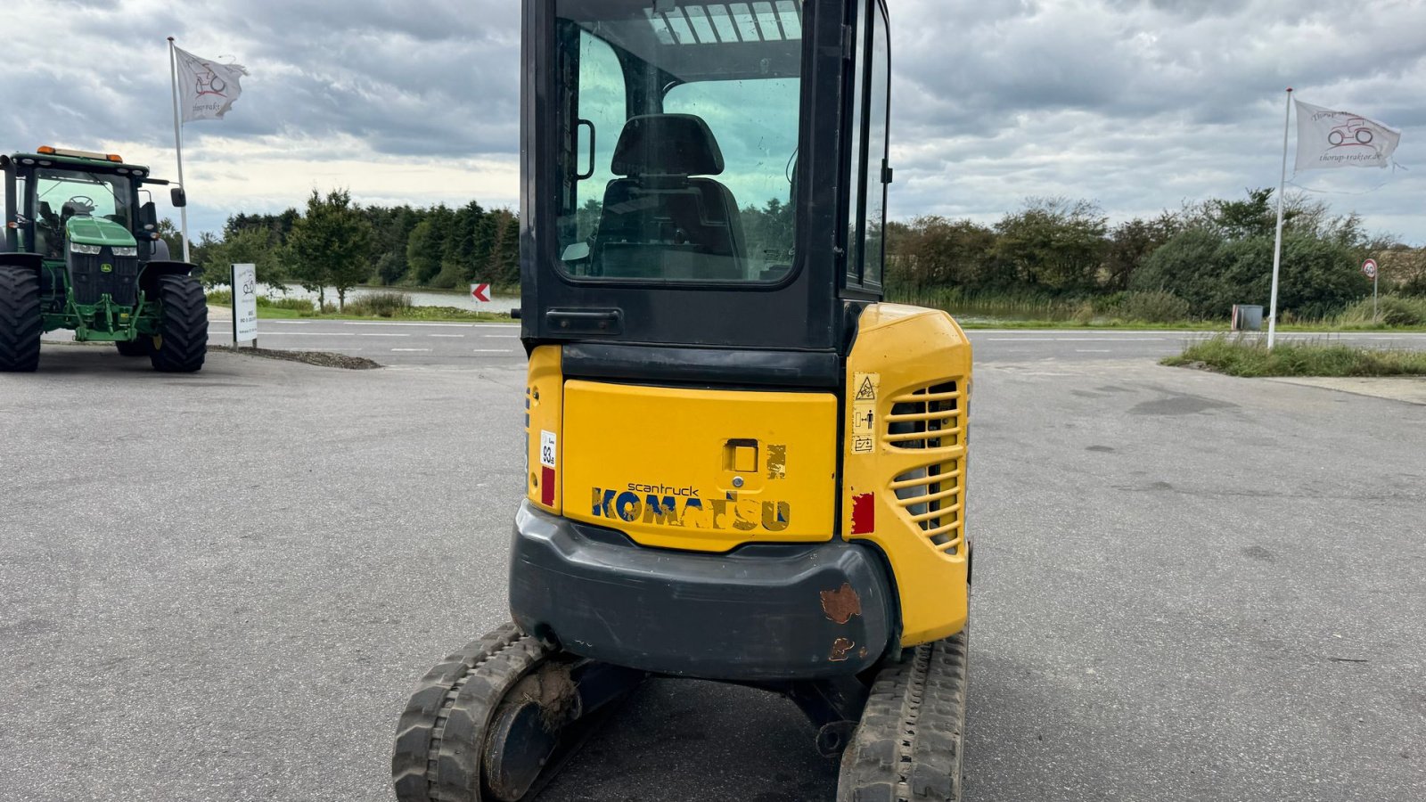 Bagger des Typs Komatsu PC22MR3 MED TILT OG 3 SKOVLE, Gebrauchtmaschine in Nørager (Bild 9)