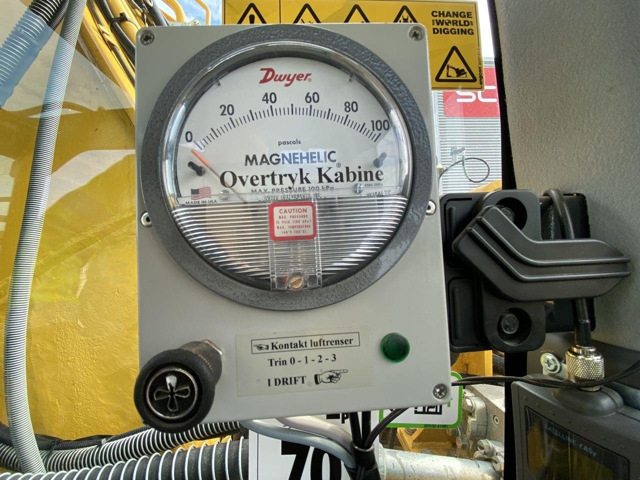 Bagger of the type Komatsu PC240LC-11EO, Gebrauchtmaschine in Skive (Picture 10)