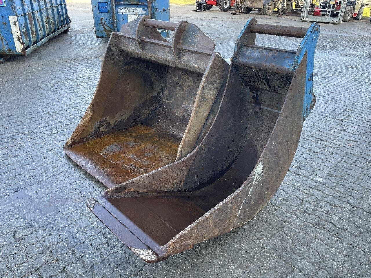 Bagger of the type Komatsu PC240LCD-11, Gebrauchtmaschine in Skive (Picture 13)