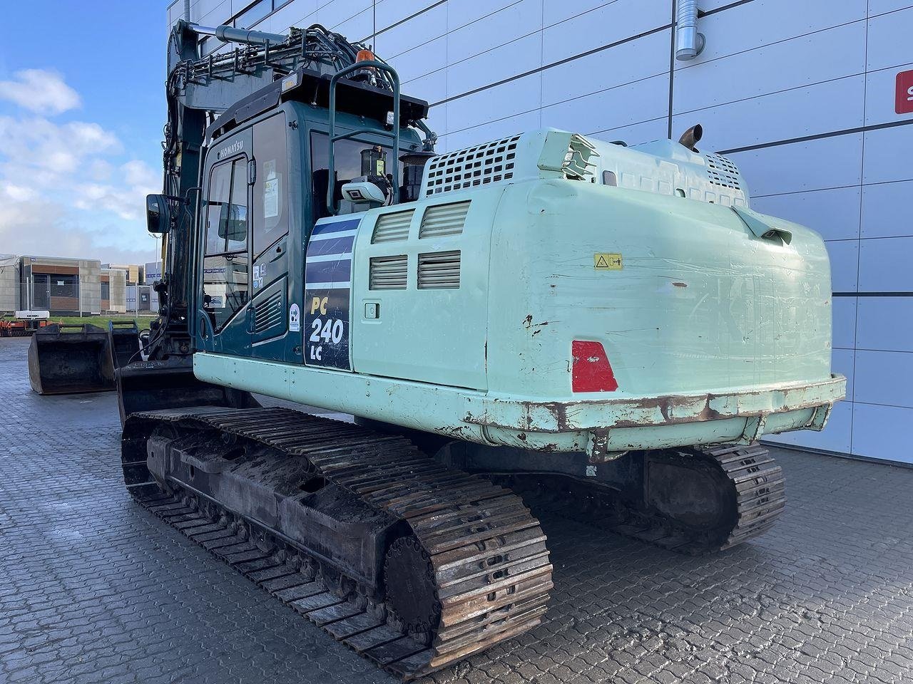 Bagger of the type Komatsu PC240LCD-11, Gebrauchtmaschine in Skive (Picture 2)