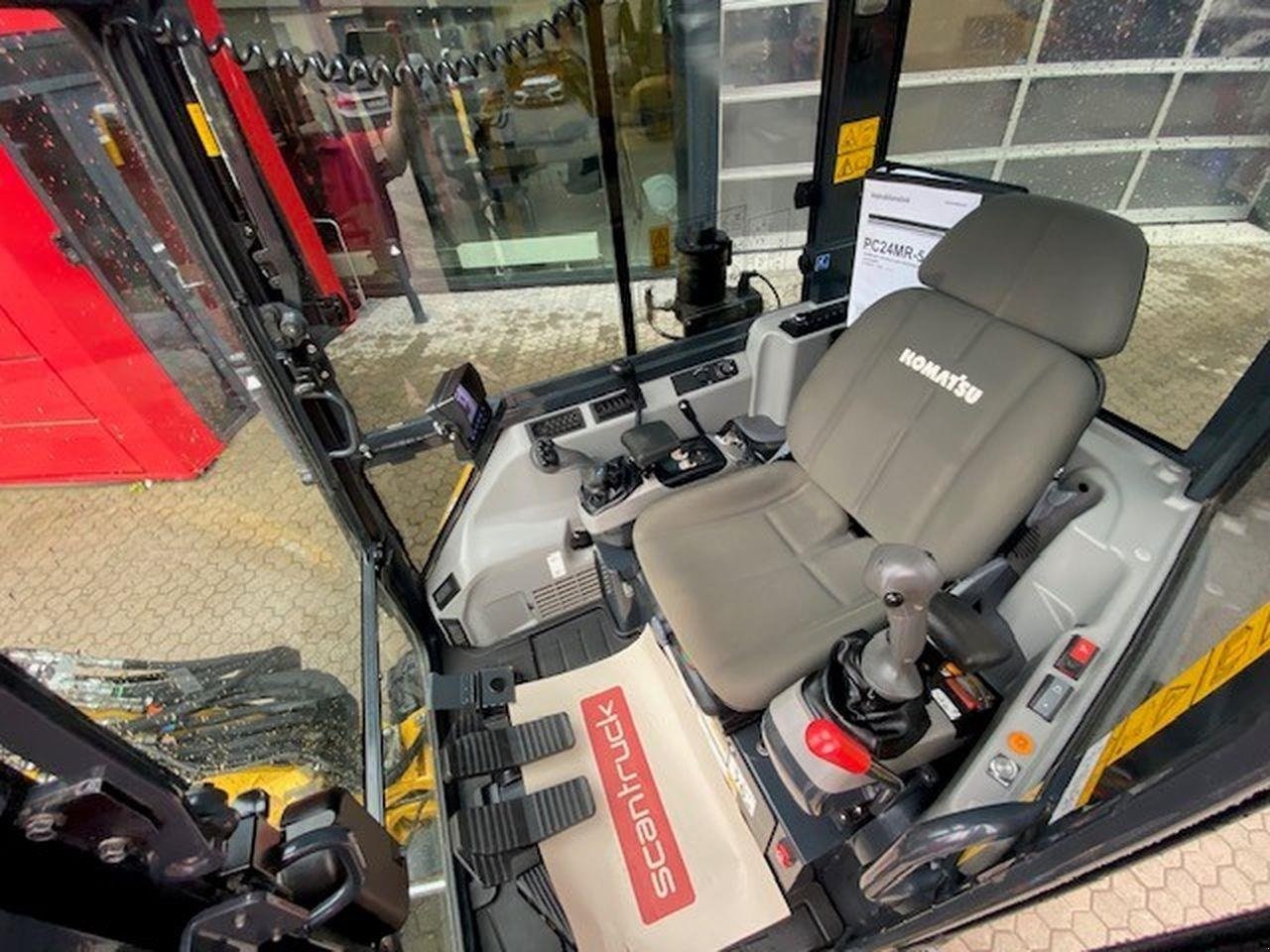 Bagger van het type Komatsu PC24MR-5, Gebrauchtmaschine in Skive (Foto 4)