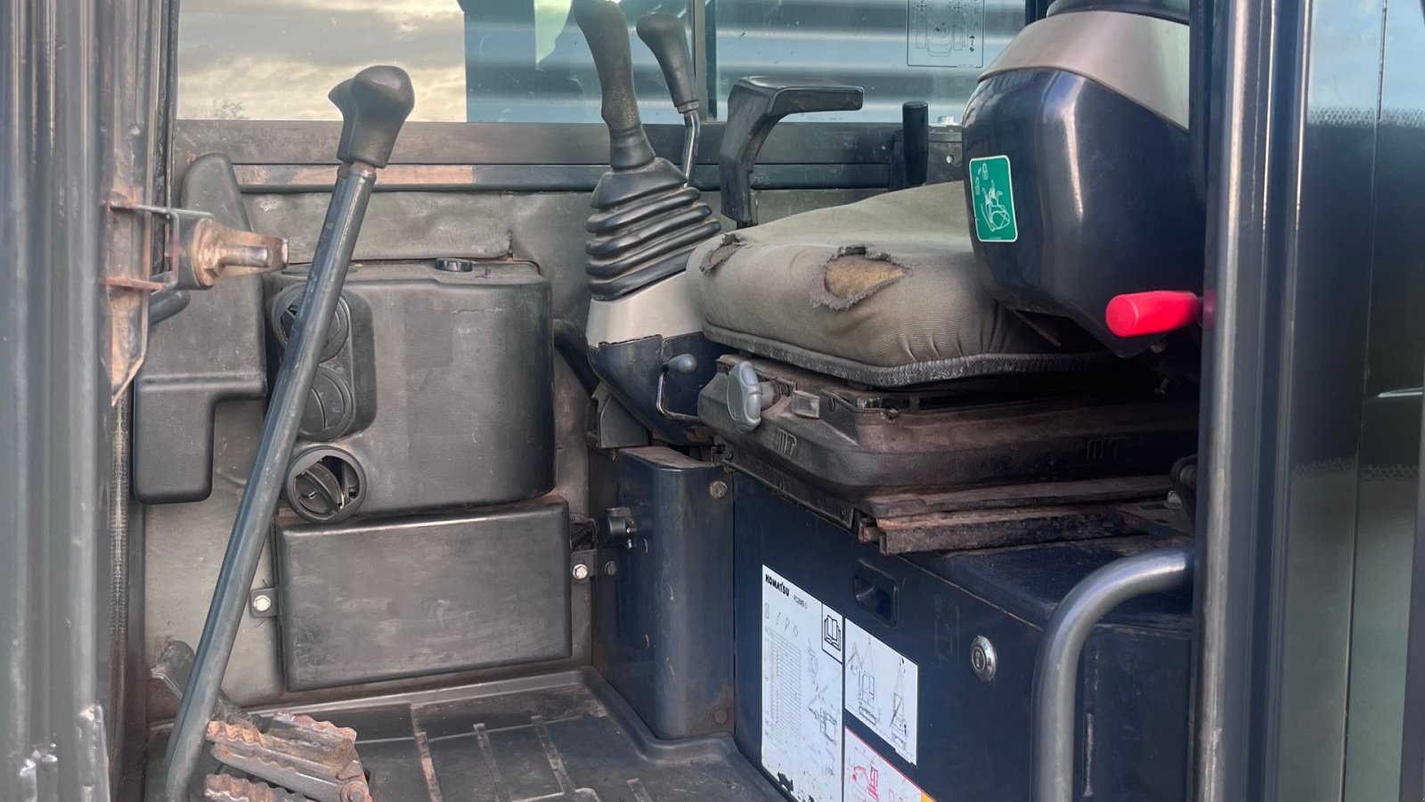 Bagger of the type Komatsu PC26MR-3, Gebrauchtmaschine in Nykøbing Mors (Picture 6)