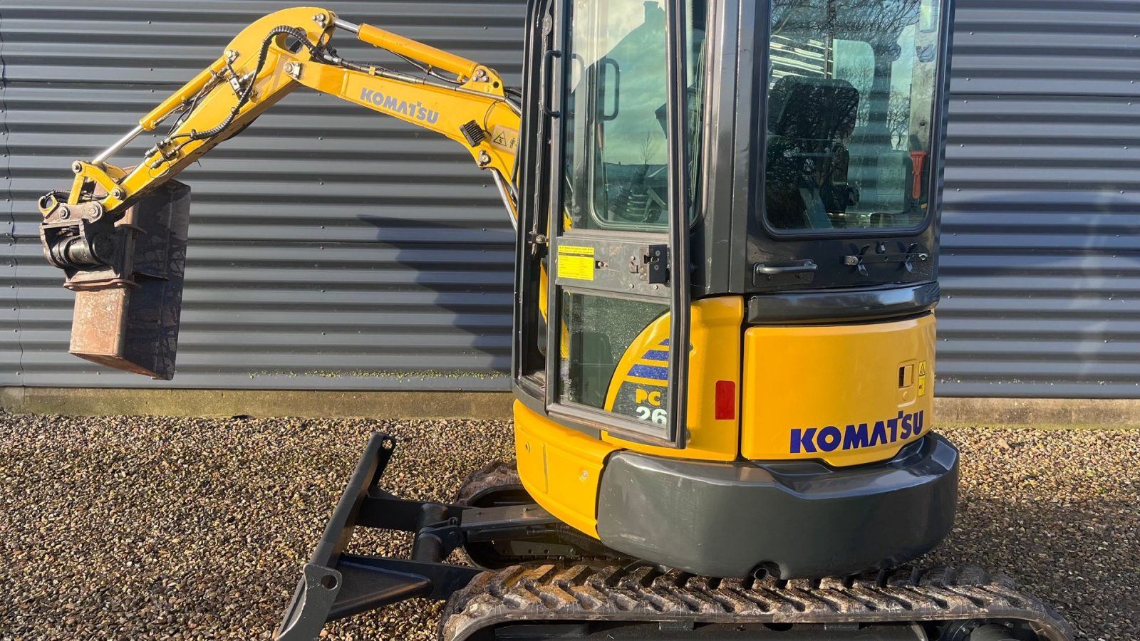 Bagger van het type Komatsu PC26MR-3, Gebrauchtmaschine in Nykøbing Mors (Foto 1)