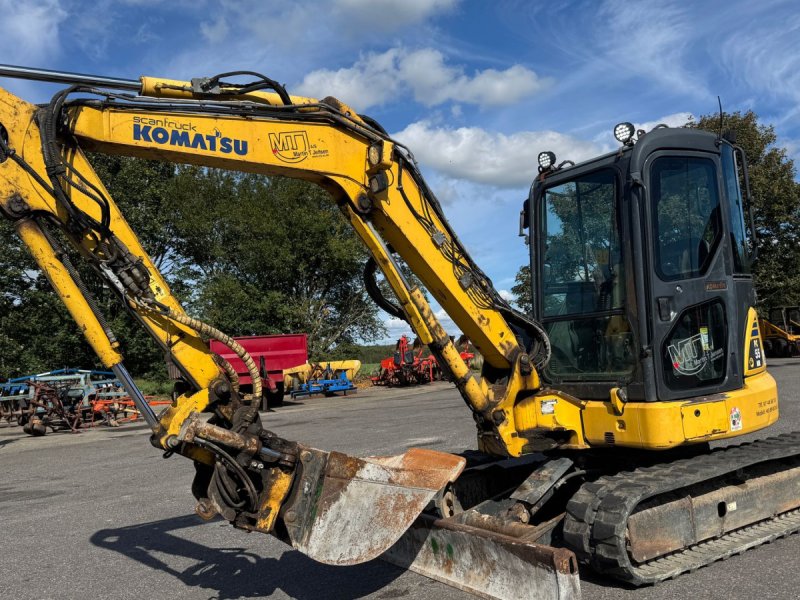 Bagger типа Komatsu PC55MR-3 MED ROTORTILT OG 3 SKOVLE!, Gebrauchtmaschine в Nørager (Фотография 1)
