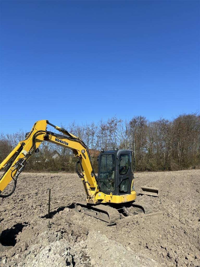 Bagger des Typs Komatsu PC55MR-3, Gebrauchtmaschine in Horsens (Bild 1)