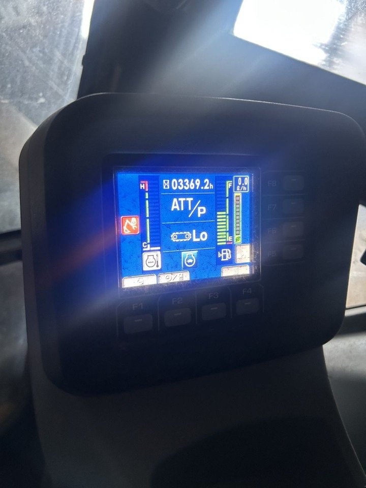 Bagger типа Komatsu PC80MR-5, Gebrauchtmaschine в Skive (Фотография 4)