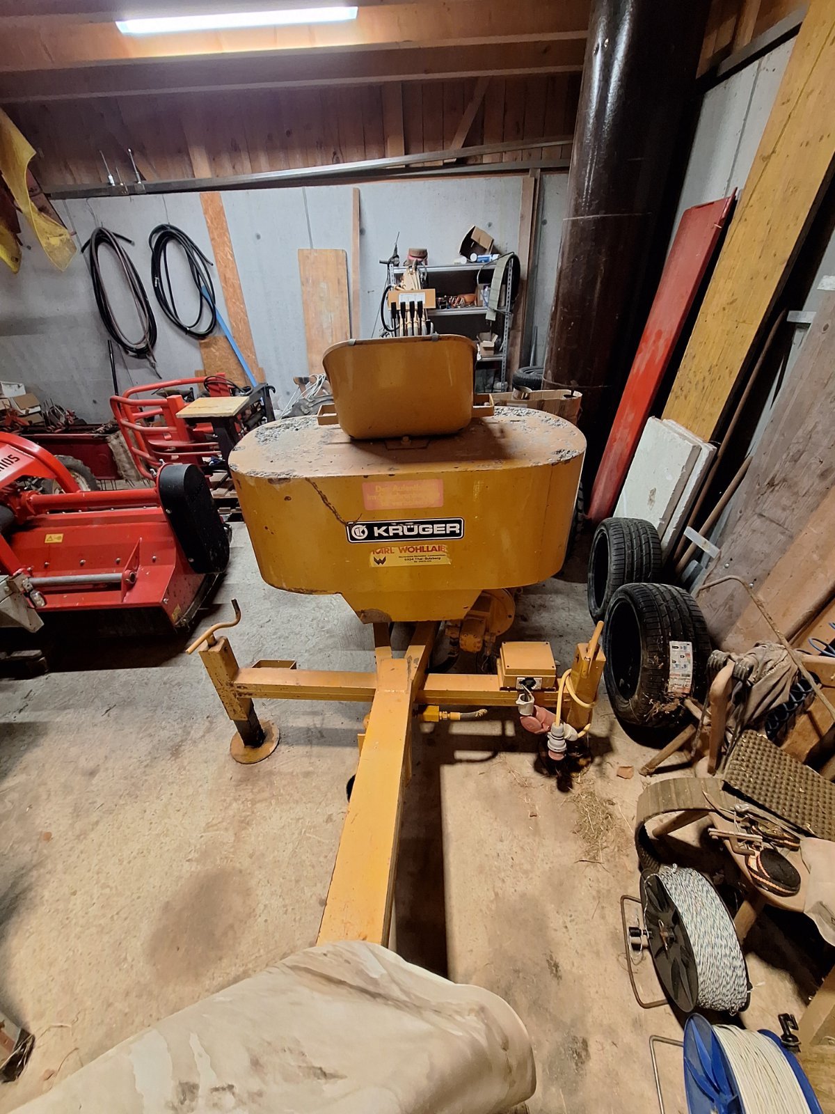 Bagger от тип Krüger L 212, Gebrauchtmaschine в Schwarzenberg (Снимка 1)