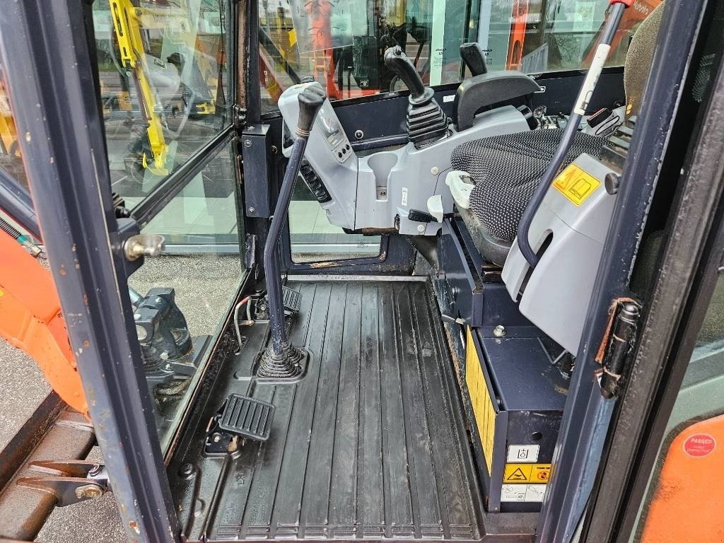 Bagger del tipo Kubota KX 019-4, Gebrauchtmaschine en Fårevejle (Imagen 8)