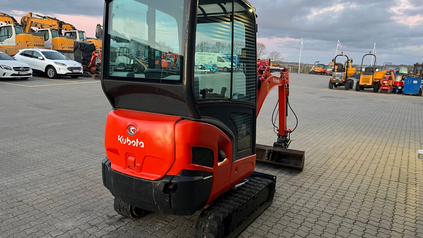 Bagger of the type Kubota KX016-4 Tiltman med hydraulisk skovlskifte, Gebrauchtmaschine in Rønnede (Picture 4)