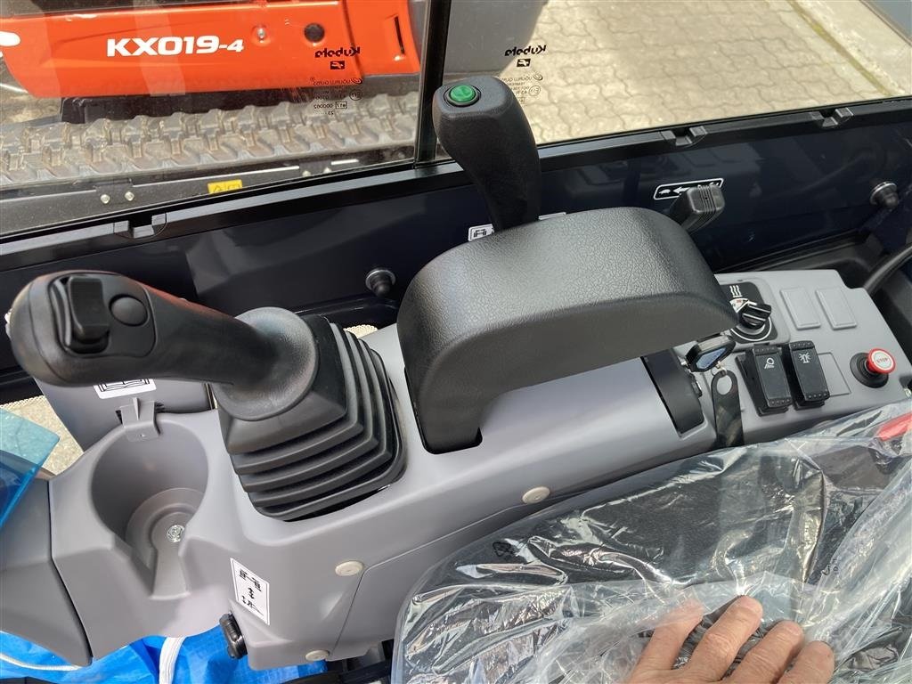 Bagger typu Kubota KX019-4 kan udstyres med hurtigskift / udstyr efter ønske, Gebrauchtmaschine v Roslev (Obrázek 12)