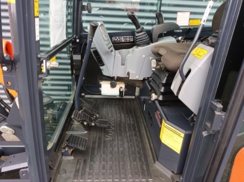 Bagger of the type Kubota kx027-4, Gebrauchtmaschine in Fårevejle (Picture 8)