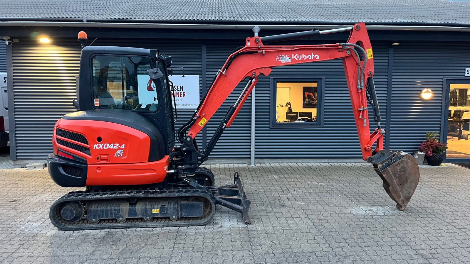 Bagger типа Kubota Kx042-4 Hydraulisk s40 + graveskovl, Gebrauchtmaschine в Rønnede (Фотография 1)