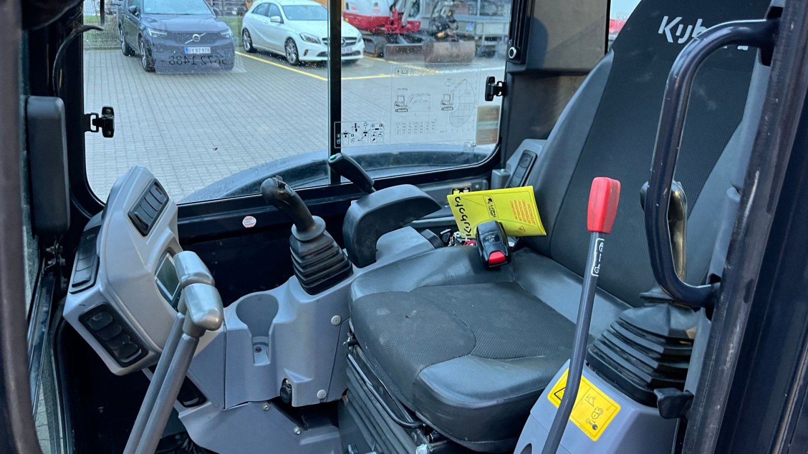 Bagger типа Kubota Kx042-4 Hydraulisk s40 + graveskovl, Gebrauchtmaschine в Rønnede (Фотография 9)