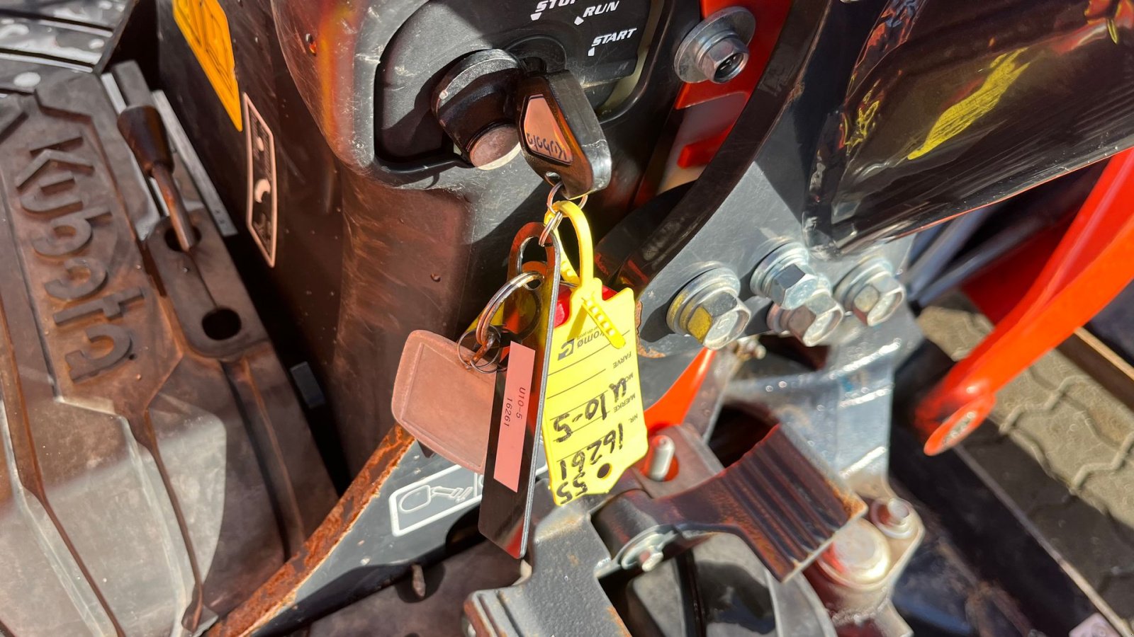 Bagger типа Kubota U10-5 Tiltman med 2 skovle, Gebrauchtmaschine в Rønnede (Фотография 13)