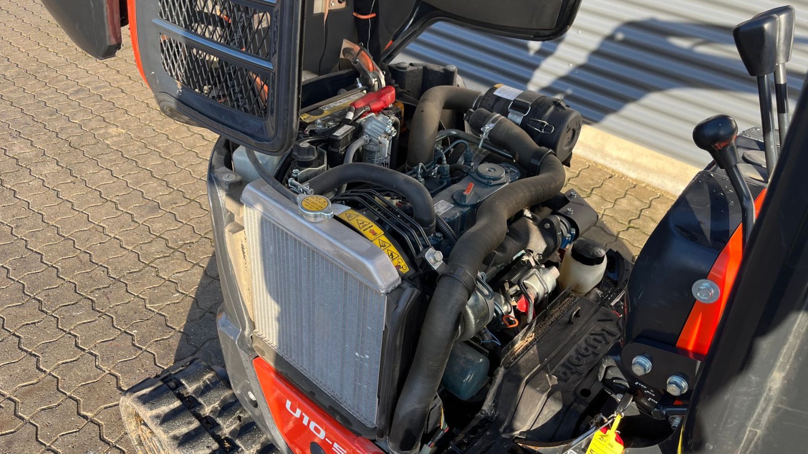 Bagger типа Kubota U10-5 Tiltman med 2 skovle, Gebrauchtmaschine в Rønnede (Фотография 12)