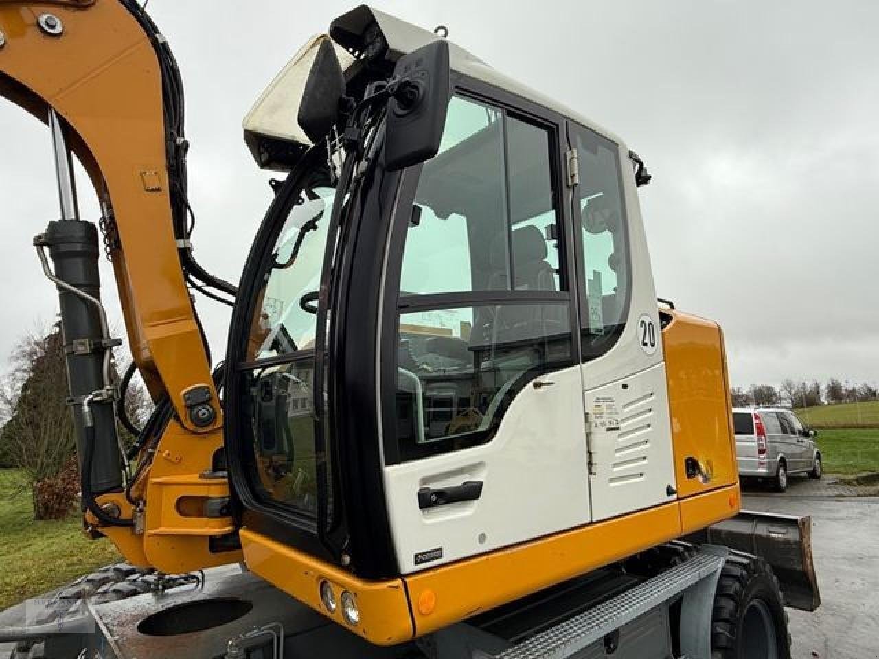Bagger des Typs Liebherr A912 Compact, Gebrauchtmaschine in Pragsdorf (Bild 3)