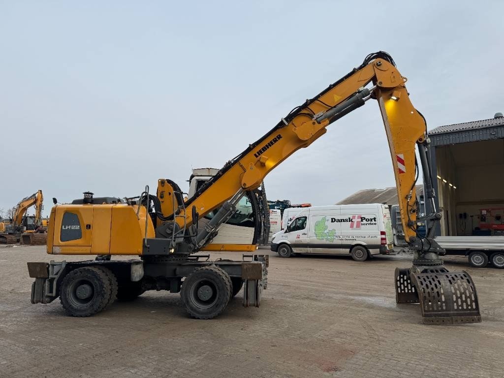 Bagger a típus Liebherr LH 22 M, Gebrauchtmaschine ekkor: Vojens (Kép 4)