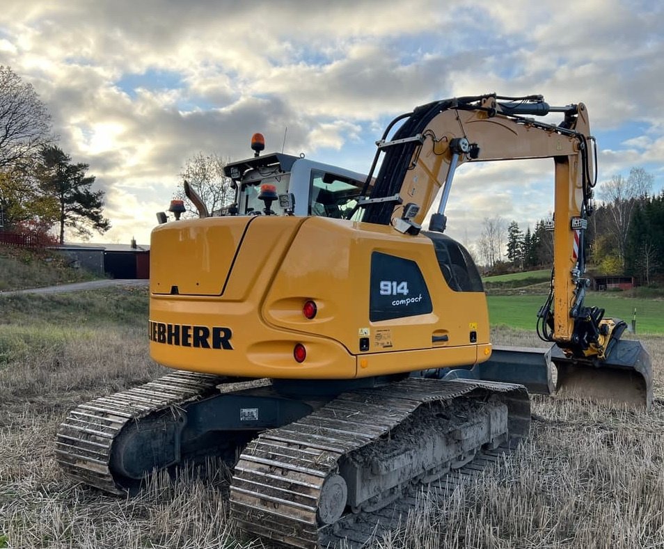 Bagger tipa Liebherr R 914, Gebrauchtmaschine u Frankfurt (Slika 2)
