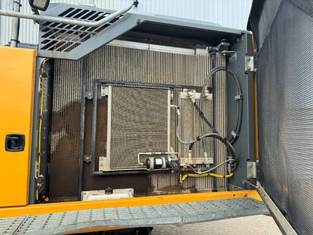 Bagger типа Liebherr R 926 LC, Gebrauchtmaschine в Vojens (Фотография 16)