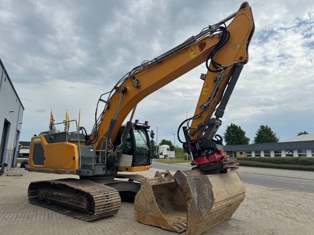 Bagger типа Liebherr R 926 LC, Gebrauchtmaschine в Vojens (Фотография 4)
