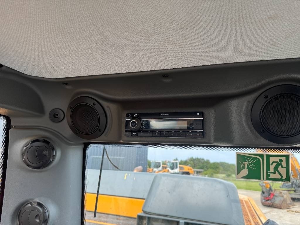 Bagger типа Liebherr R 946, Gebrauchtmaschine в Vojens (Фотография 10)