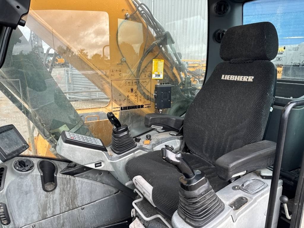 Bagger typu Liebherr R 946, Gebrauchtmaschine v Vojens (Obrázek 11)