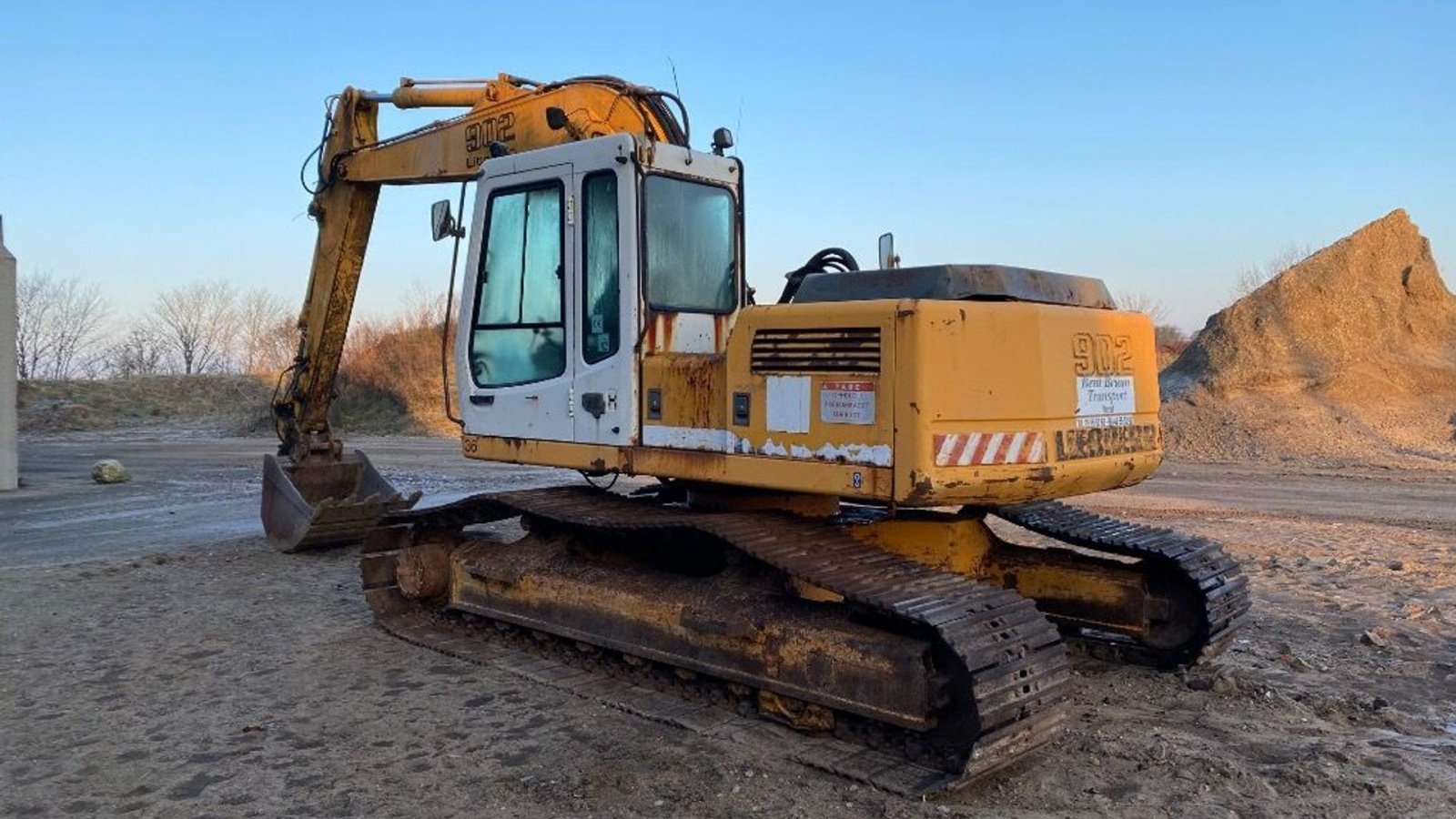 Bagger tip Liebherr R902, Gebrauchtmaschine in Rødovre (Poză 4)