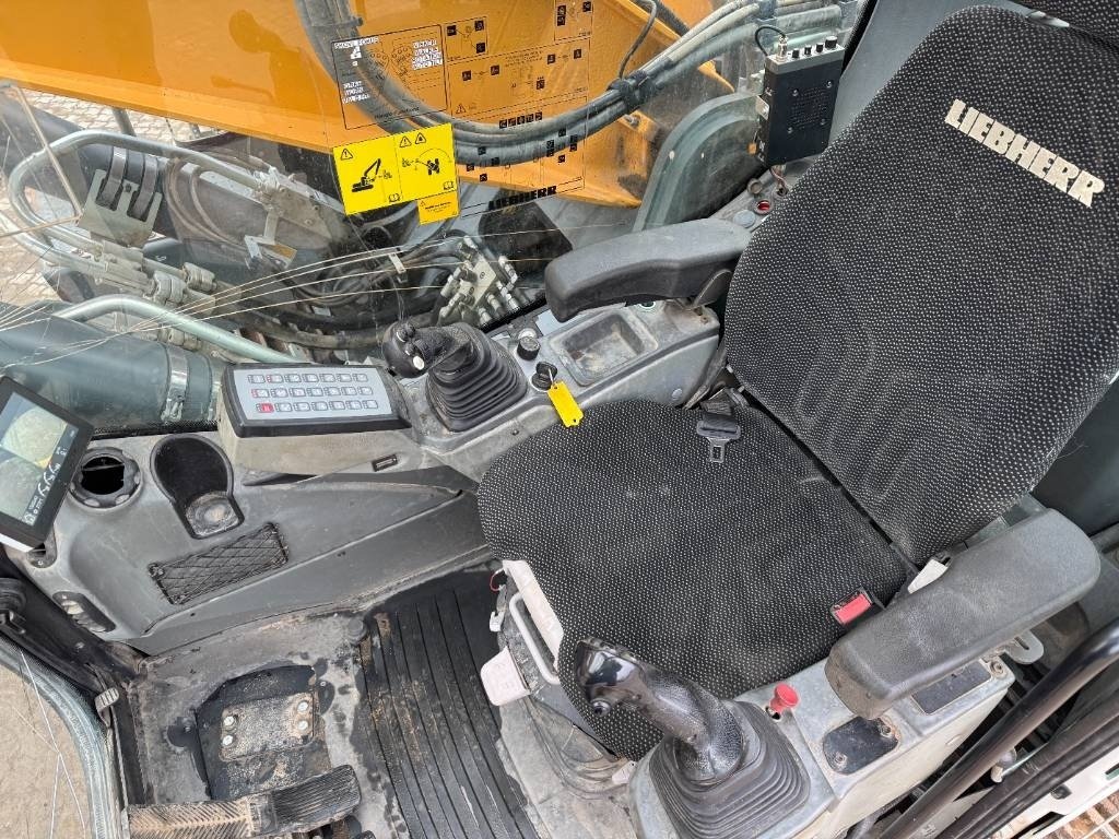 Bagger del tipo Liebherr R926, Gebrauchtmaschine en Vojens (Imagen 17)