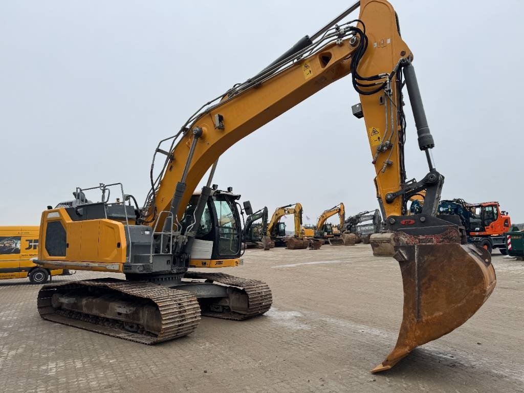 Bagger del tipo Liebherr R926, Gebrauchtmaschine en Vojens (Imagen 3)