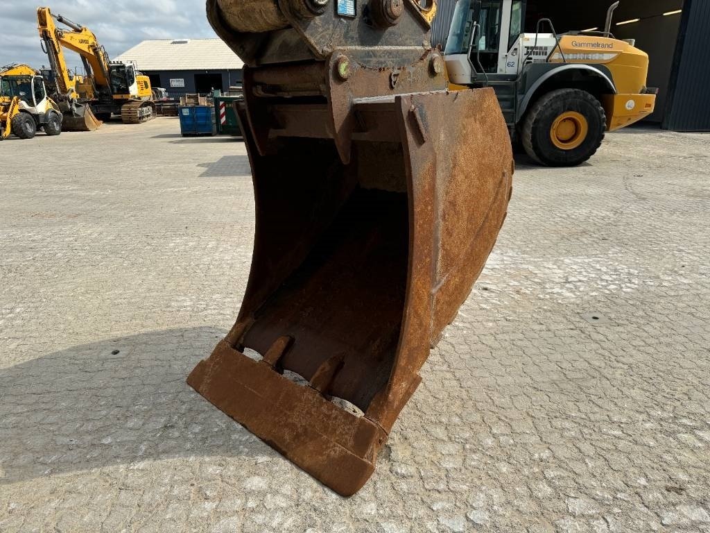 Bagger typu Liebherr R946 LC, Gebrauchtmaschine v Vojens (Obrázek 15)