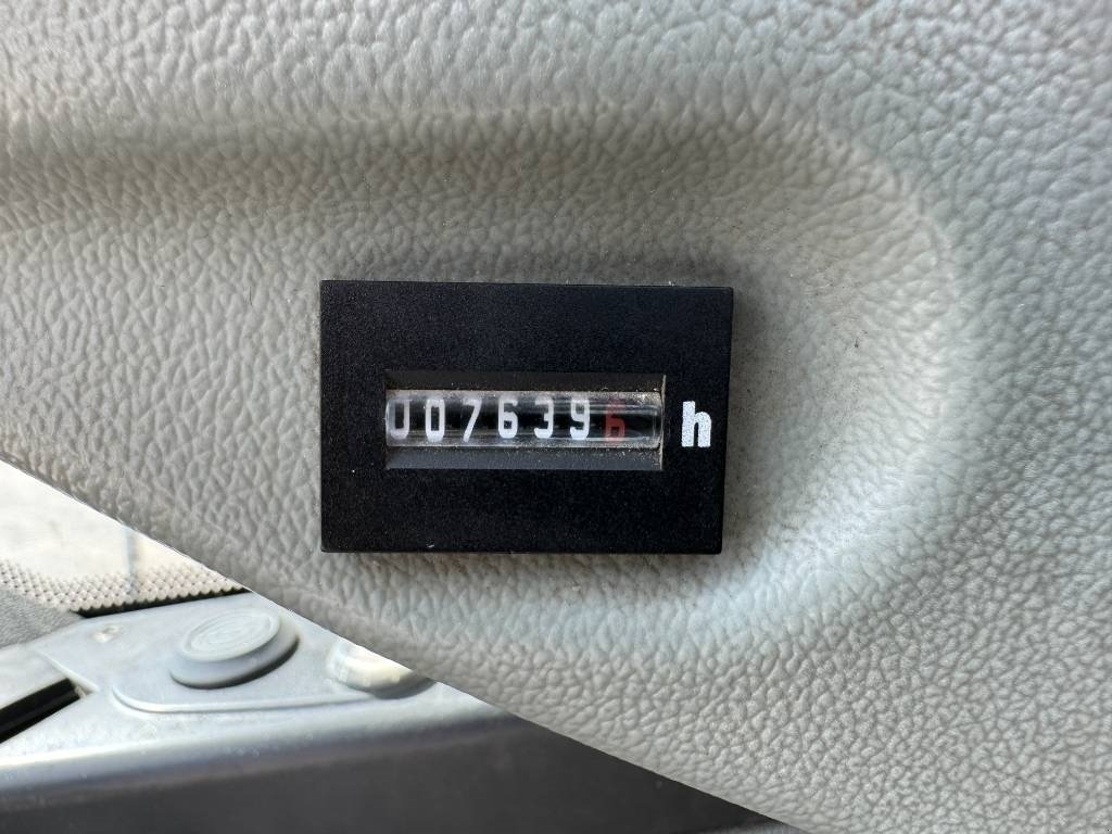 Bagger typu Liebherr R946 LC, Gebrauchtmaschine v Vojens (Obrázek 10)