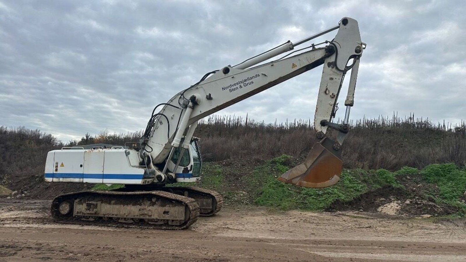 Bagger of the type Liebherr R954C, Gebrauchtmaschine in Rødovre (Picture 4)