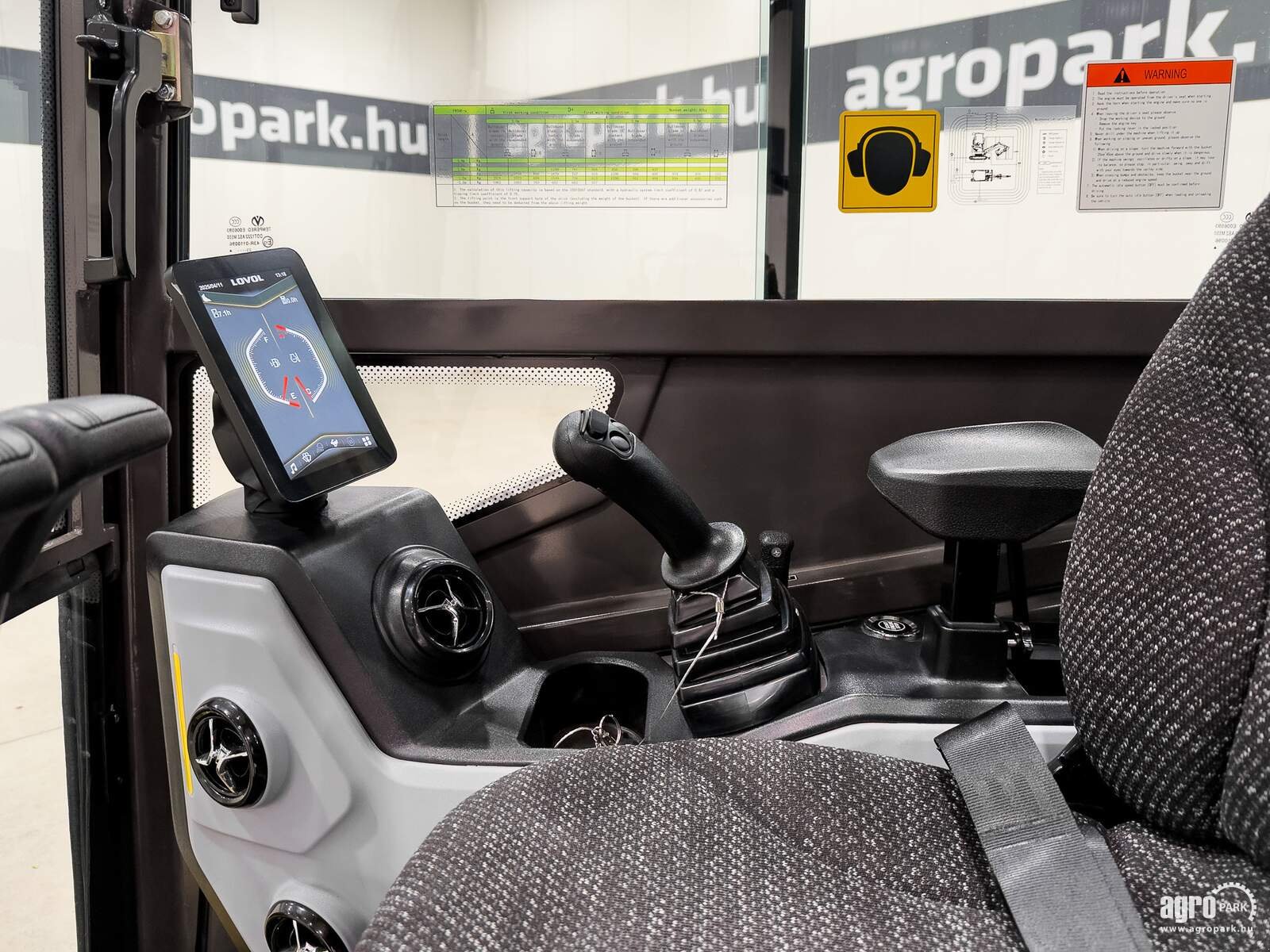 Bagger a típus LOVOL FR26F-u 5 years warranty, with Japanese main components, zero tail swing, Gebrauchtmaschine ekkor: Csengele (Kép 13)