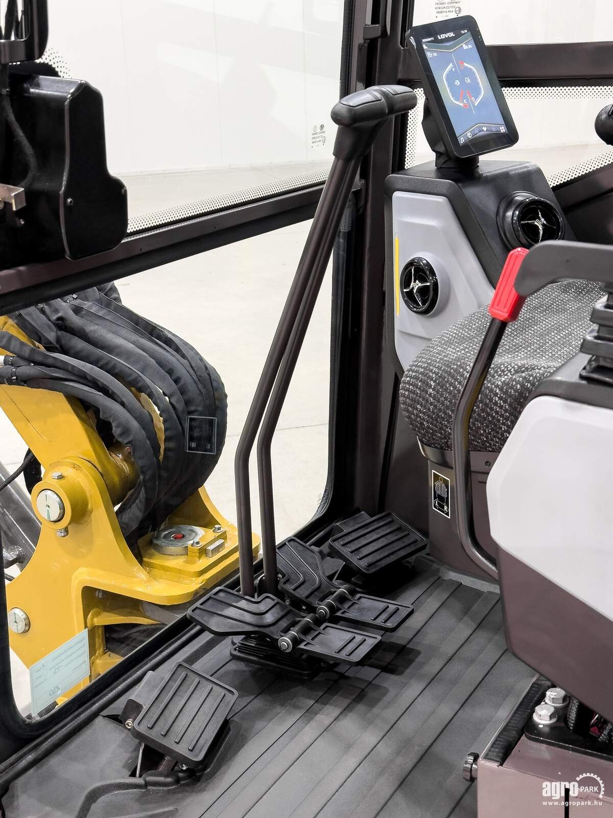 Bagger a típus LOVOL FR26F-u 5 years warranty, with Japanese main components, zero tail swing, Gebrauchtmaschine ekkor: Csengele (Kép 14)
