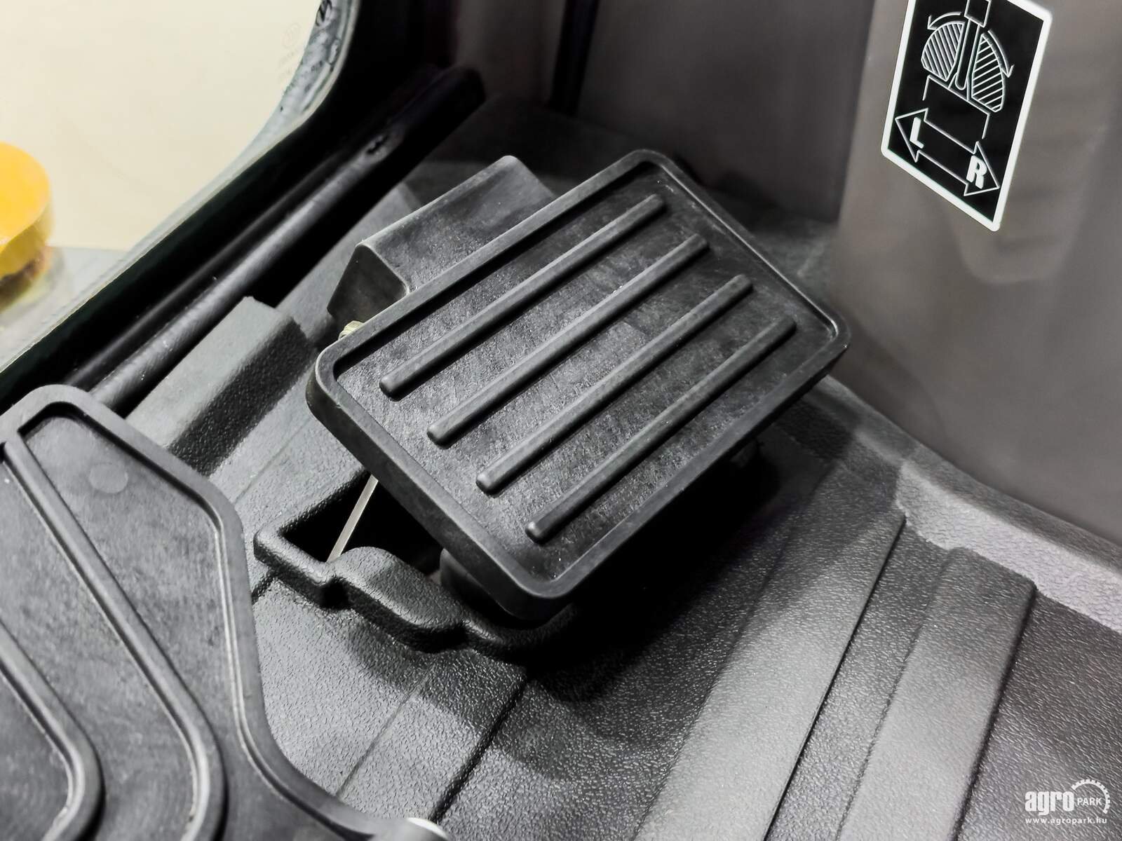 Bagger a típus LOVOL FR26F-u 5 years warranty, with Japanese main components, zero tail swing, Gebrauchtmaschine ekkor: Csengele (Kép 16)