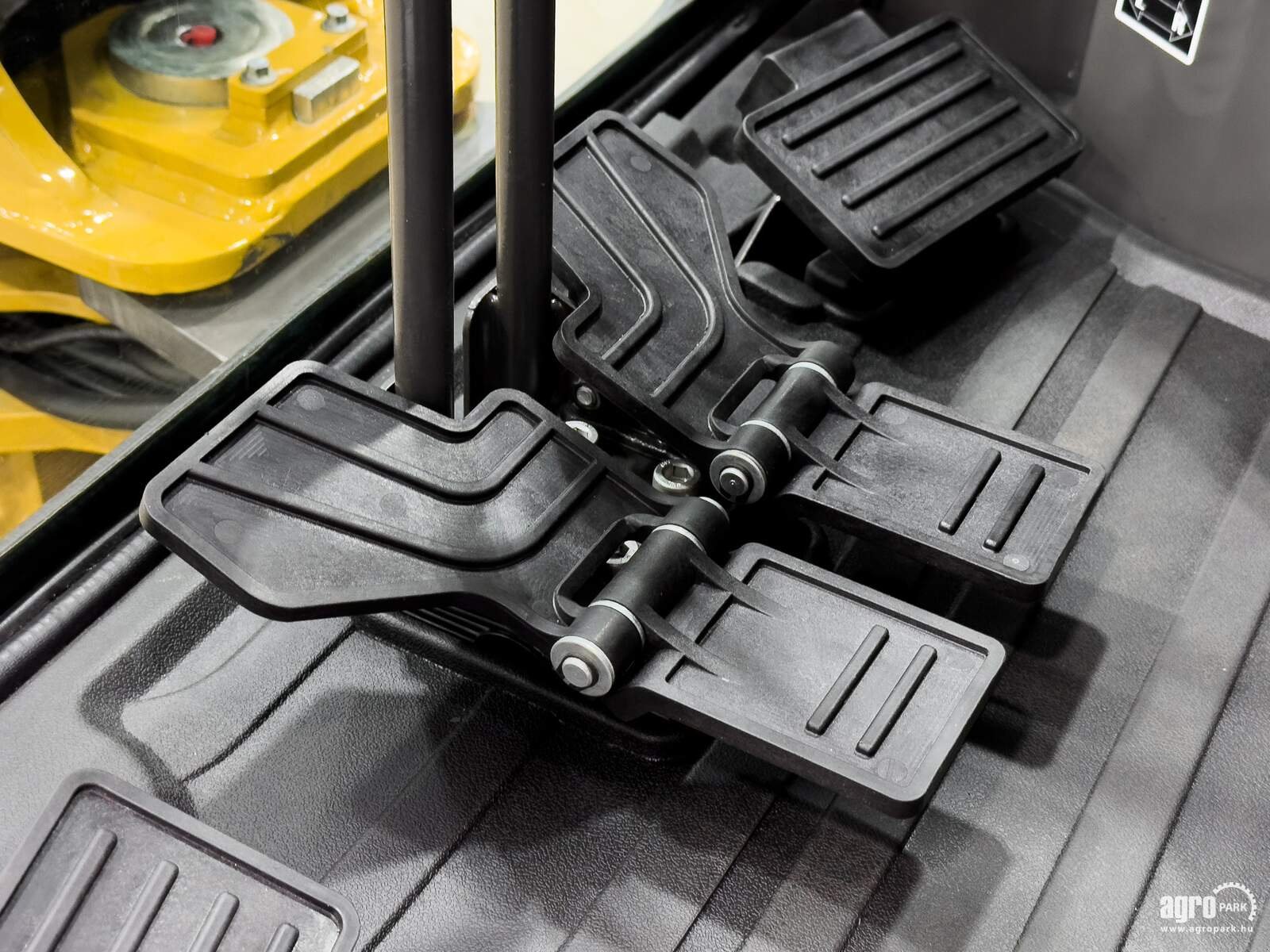 Bagger a típus LOVOL FR26F-u 5 years warranty, with Japanese main components, zero tail swing, Gebrauchtmaschine ekkor: Csengele (Kép 18)