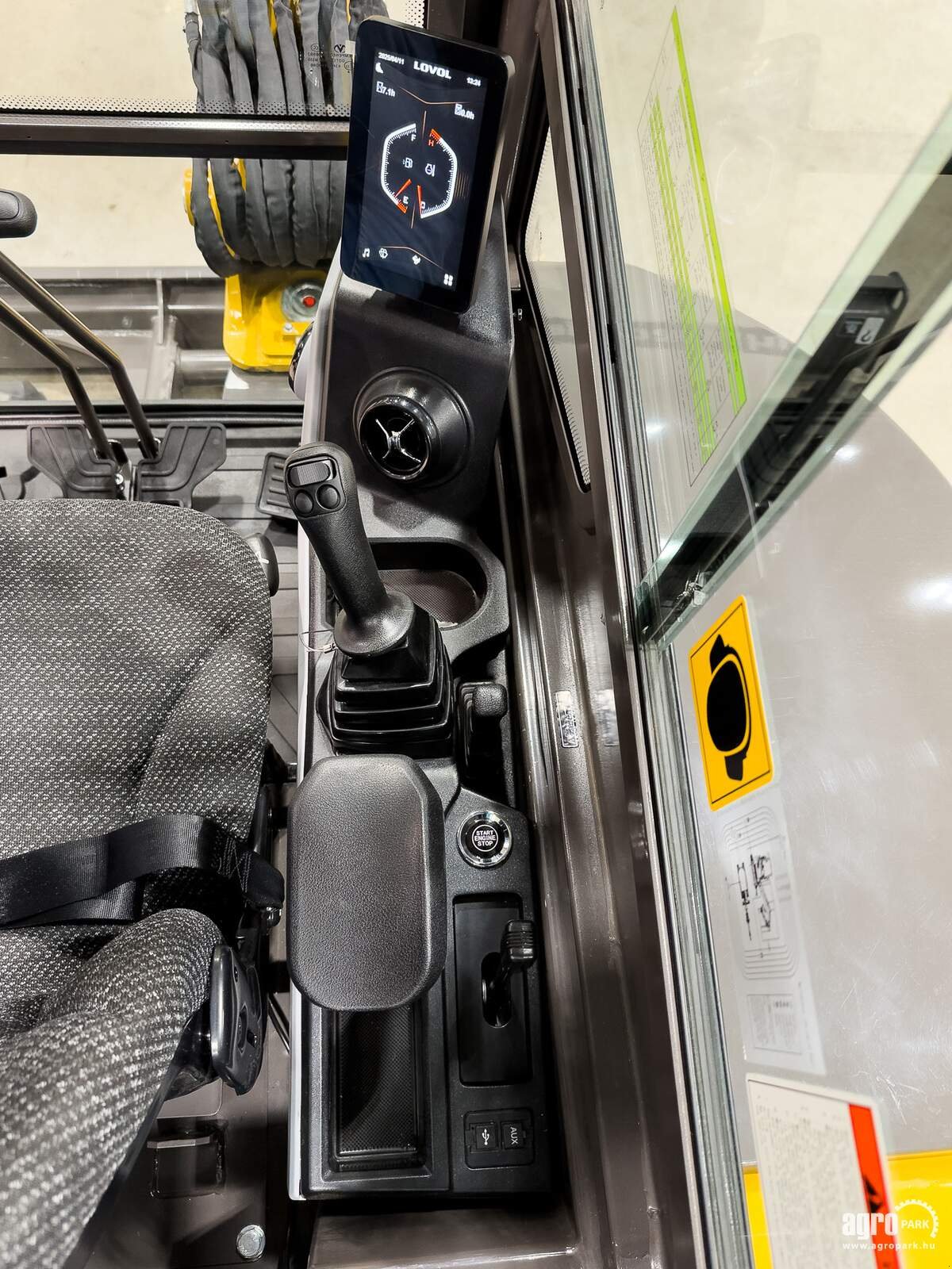 Bagger a típus LOVOL FR26F-u 5 years warranty, with Japanese main components, zero tail swing, Gebrauchtmaschine ekkor: Csengele (Kép 26)
