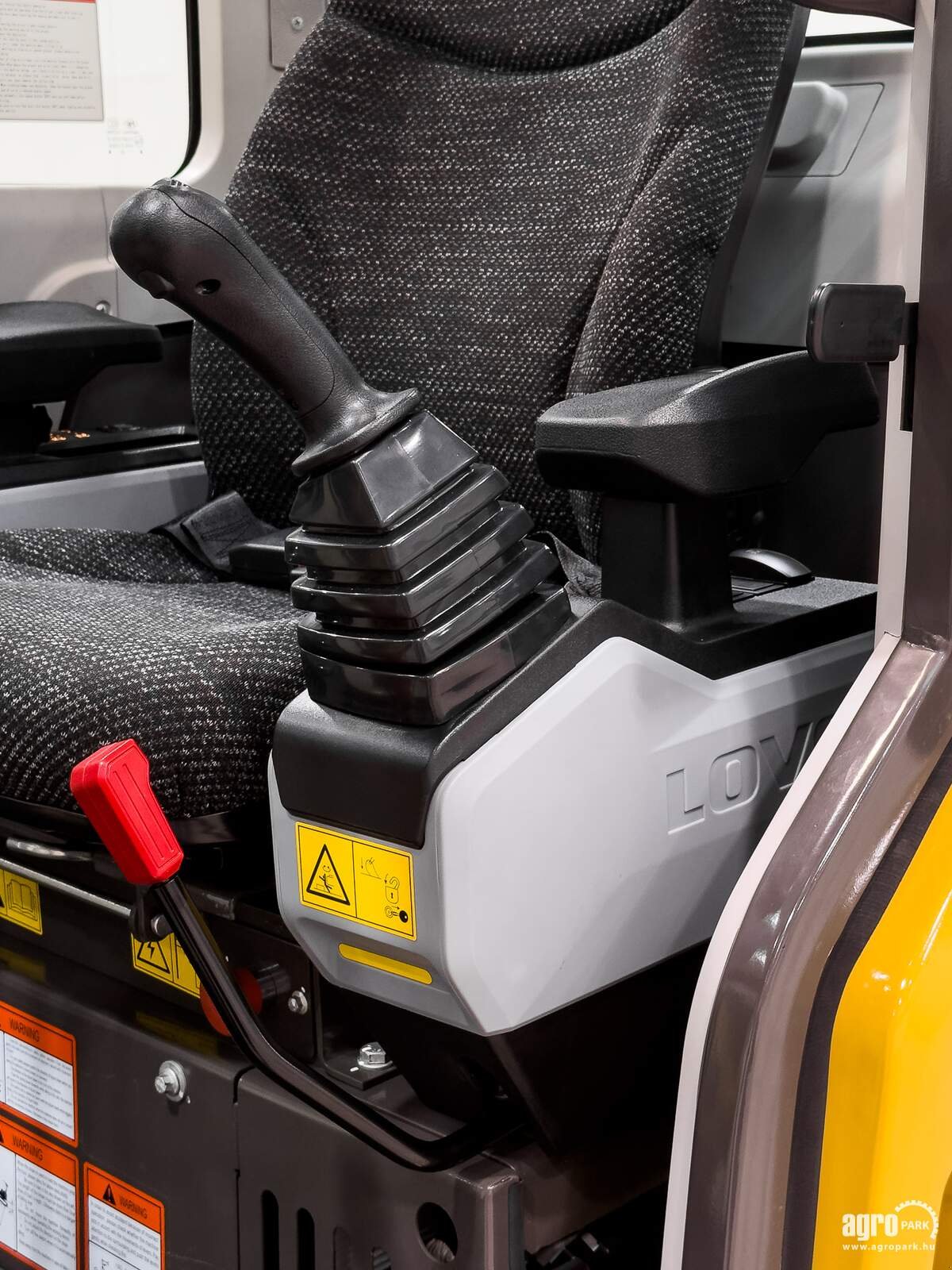 Bagger of the type LOVOL FR36F-u 5 years warranty, with Japanese main components, zero tail swing, Gebrauchtmaschine in Csengele (Picture 23)